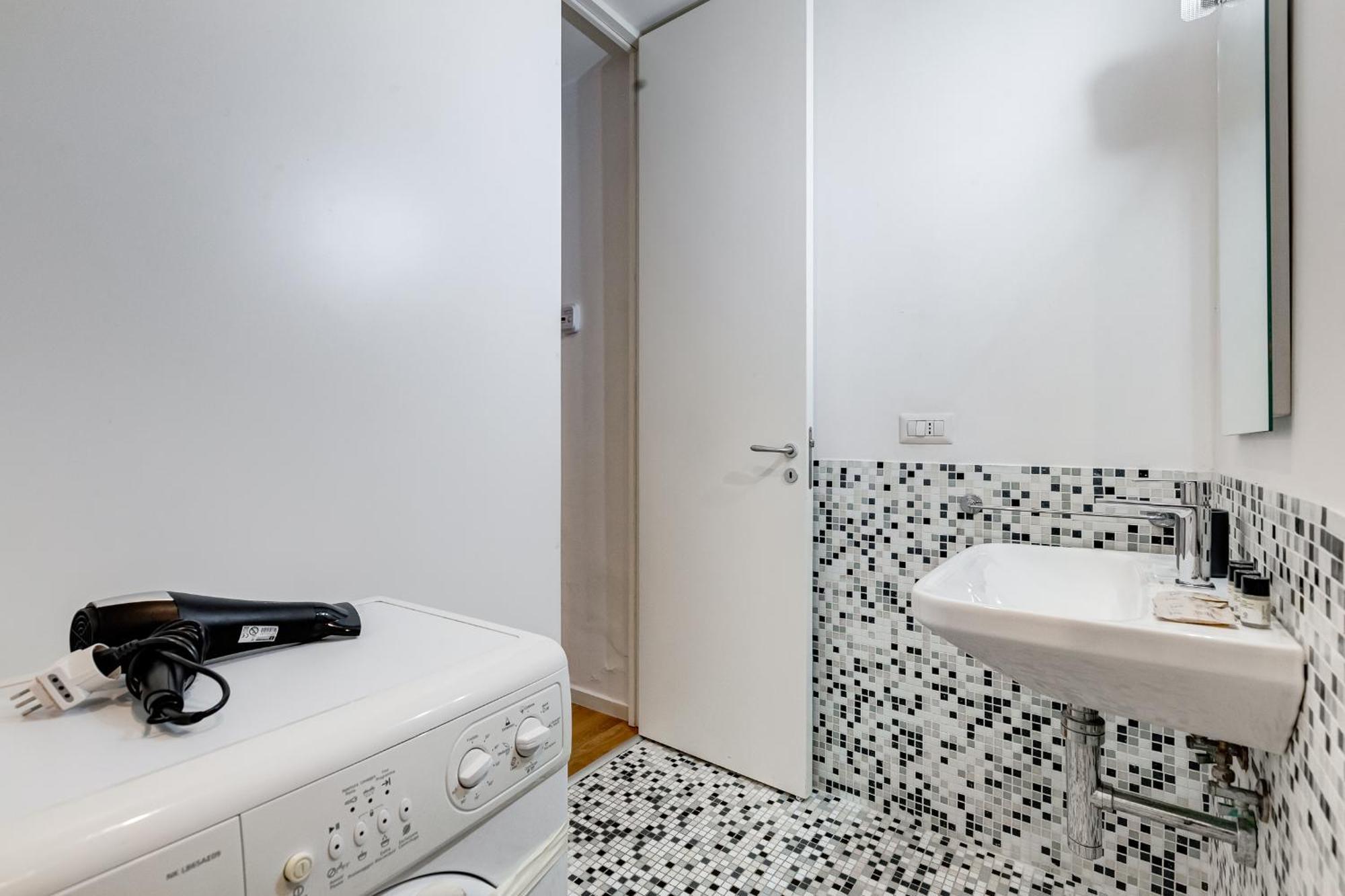 Vivilo Collection - Statonia Design Apartment โรม ภายนอก รูปภาพ